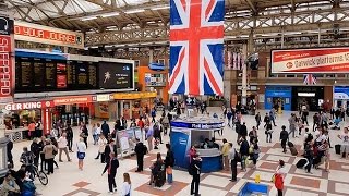 A Walk Through The London Victoria Station London England [upl. by Male]